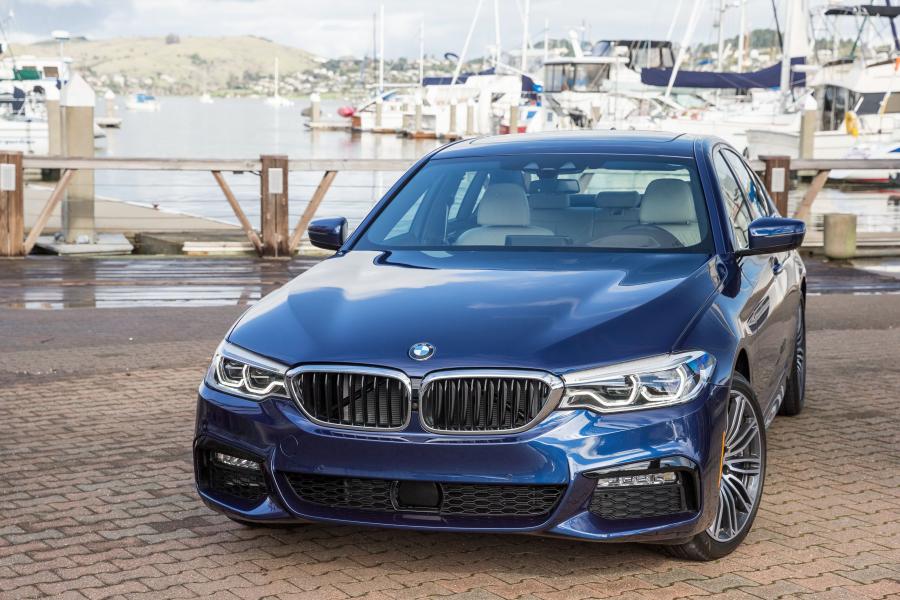  BMW 540i Sedan M Sport 2017 года  (NA) (фото 23 из 23)